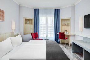 Гостиница IntercityHotel Hamburg Altona  Гамбург